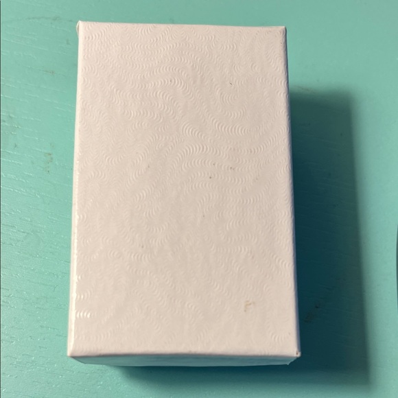 Stylish Gold and Silver Women's Ring - Picture 4 of 4